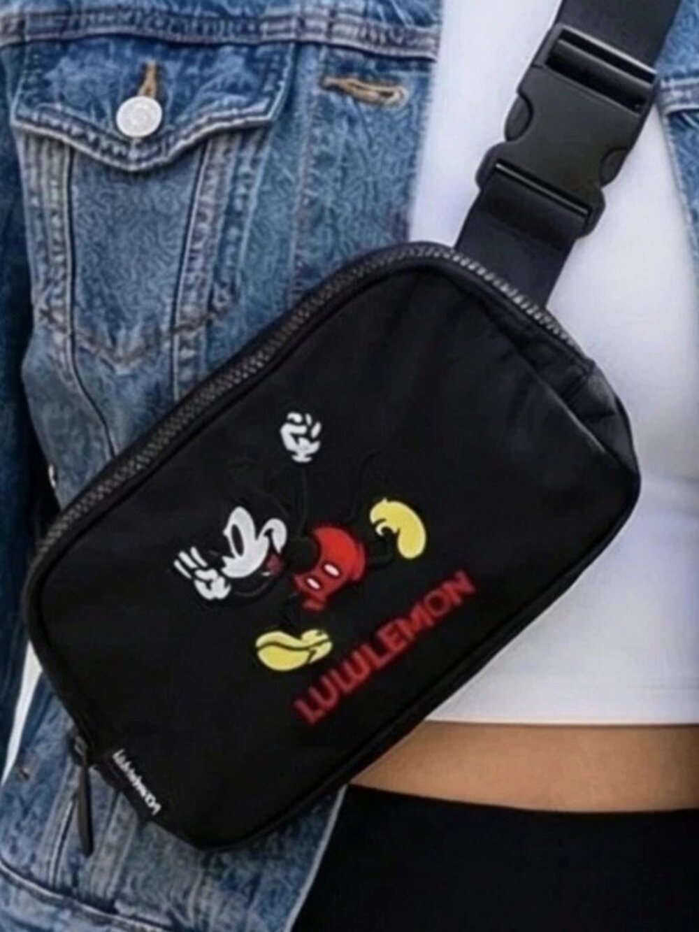 NWT Disney x lululemon Everywhere Belt Bag 1L Mickey in Motion Graphic Crossbody